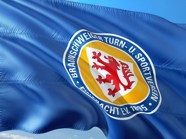 人士的心 人士的心